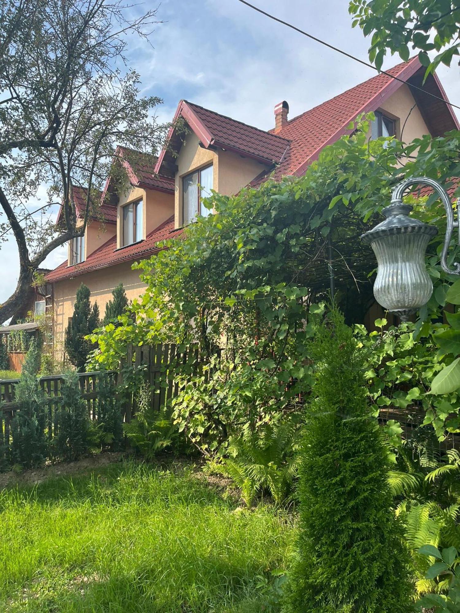 Kilometru108 Hotel Leordina Bagian luar foto
